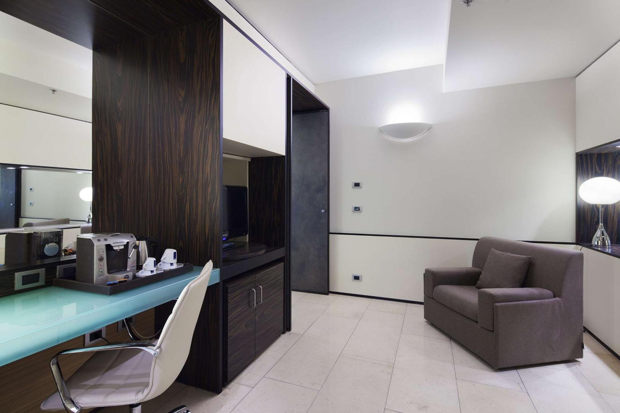 Hotel Nh Venezia Laguna Palace 4*