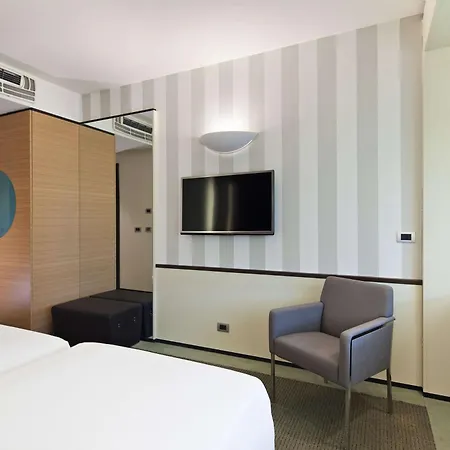 Nh Venezia Laguna Palace Mestre Exterior photo