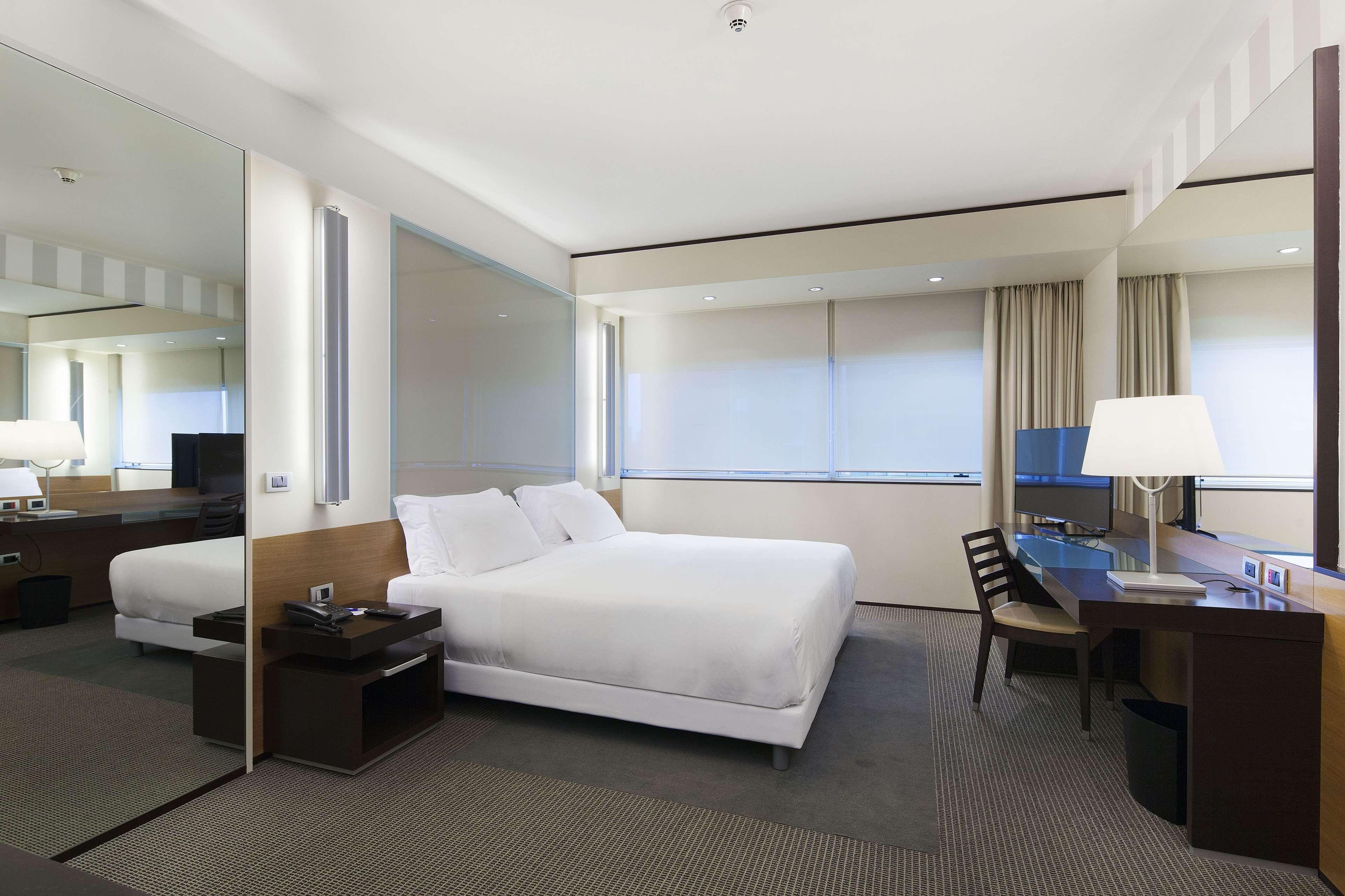 Hotel Nh Venezia Laguna Palace 4*